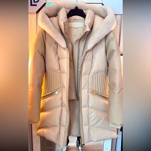 Courvechal beige parka